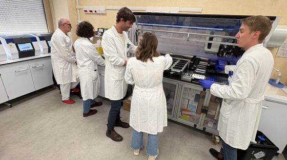 Il nuovo laboratorio per la biopsia liquida. Foto Gemelli