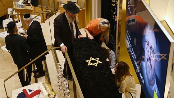 Incriminato per terrorismo l'autore della strage di Bondi Beach