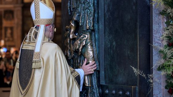 Giubileo, Reina ha chiuso la Porta Santa di San Giovanni in Laterano