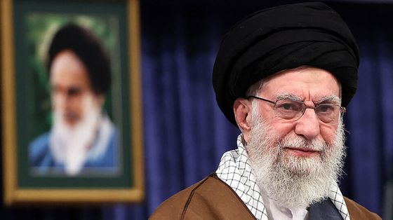 Le proteste interne e il fattore Usa: perché l'Iran di Khamenei è all'angolo