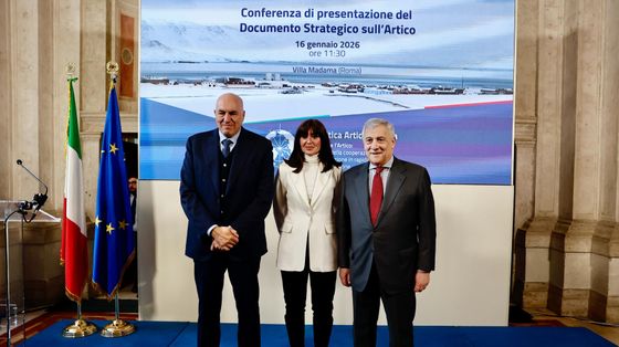 Il ministro della Difesa Guido Crosetto, il ministro dell'università e della ricerca Anna Maria Bernini e il ministro degli Esteri Antonio Tajani durante la la conferenza di presentazione della Strategia italiana per l’Artico