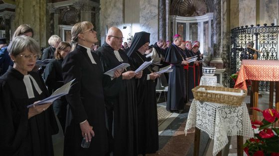 Il primo summit delle Chiese cristiane. «Un patto per la pace e il bene dell’Italia»