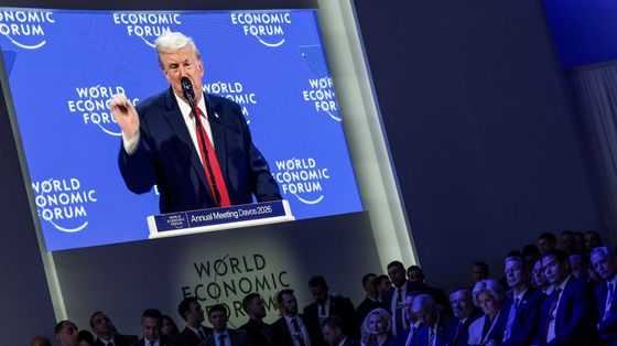 Trump a Davos: la Groenlandia «pezzo di ghiaccio, la vogliamo»