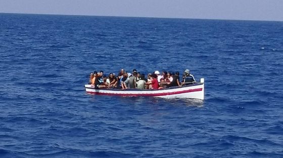 Migranti, due gemelle di un anno disperse in traversata verso Italia