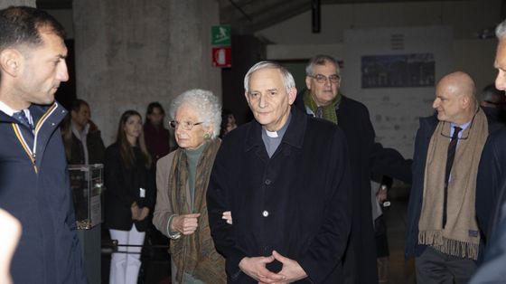 Zuppi e Segre insieme al Binario 21. «Senza memoria si resta smarriti»