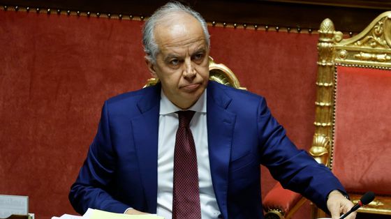Il ministro dell’Interno Matteo Piantedosi in Senato / ANSA