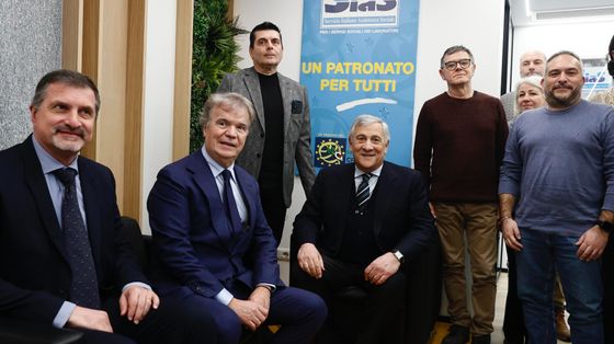 Europa, pace, lavoro: confronto Tajani-Mcl