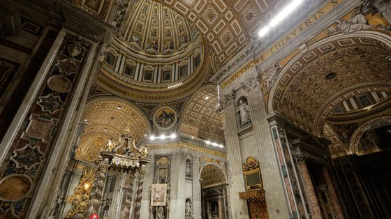I 400 anni della Basilica di San Pietro. Tutte le novità, fra nuovi spazi aperti e svolte digitali (come lo “Smart Pass” per entrare)