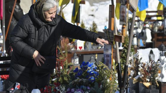 Quattro anni di guerra in Ucraina hanno causato un numero enorme di vittime