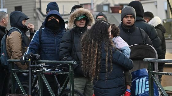 A Prato le richieste di asilo sarebbero in mano a un racket: cosa sappiamo