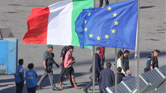 Il centro migranti in Albania si è ripopolato. Ecco chi è entrato e perché