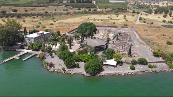 A Cafarnao riemergono
gli ormeggi
di Pietro