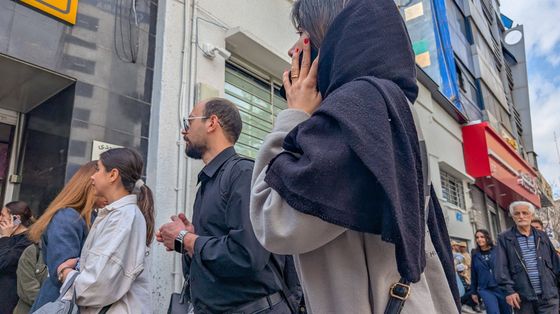 Guerra all'Iran, rasa al suolo la casa di Khamenei. Mosca: aggressione immotivata