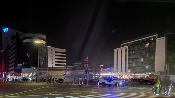 Dubai sotto attacco, italiani tra ansia e critiche social