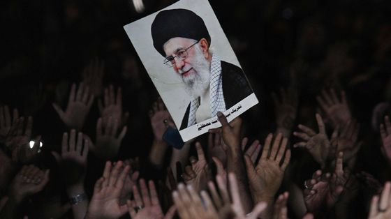 «In Iran non ci sono masse pronte a sostenere chi bombarda. Rischia il Paese, non il regime»