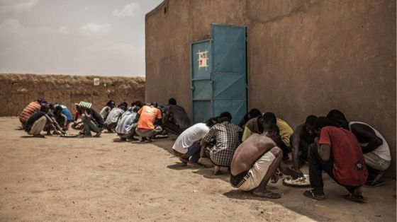 «Migranti torturati e gettati nelle fosse»: le nuove accuse Onu ai lager libici