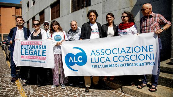 Suicidio assistito, l'archiviazione per Cappato: «Contano le sentenze». E la legge?