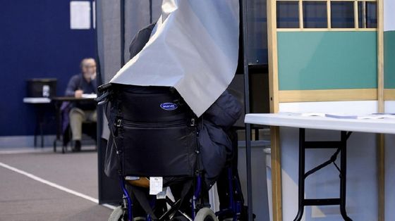 Con la Carta Ue si potrà votare accompagnati