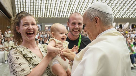 Papa Leone XIV convoca i vescovi del mondo per discutere di famiglia