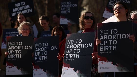 Aborto fino alla nascita, l’Inghilterra si affaccia sul baratro