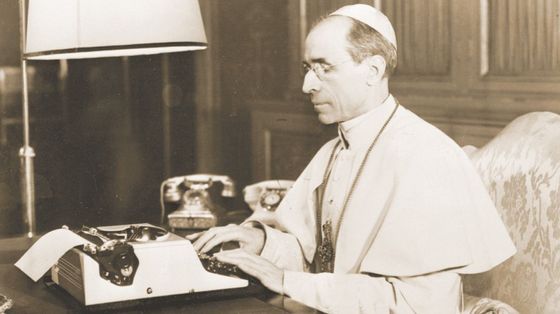 L'alba delle Ardeatine: le suppliche a Pio XII