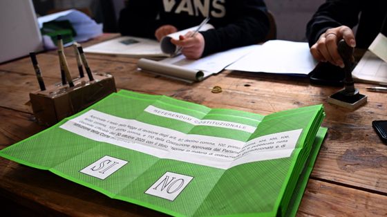 Referendum: exit poll, testa a testa con il No in lieve vantaggio