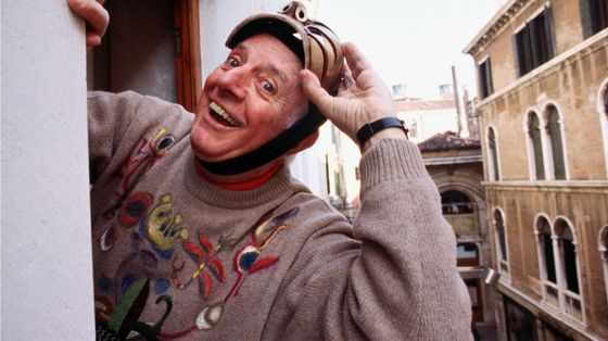 I cento anni di Dario Fo e delle sue maschere
