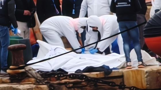 Guardate questi volti. Poi chiedetevi perché nessuno parla