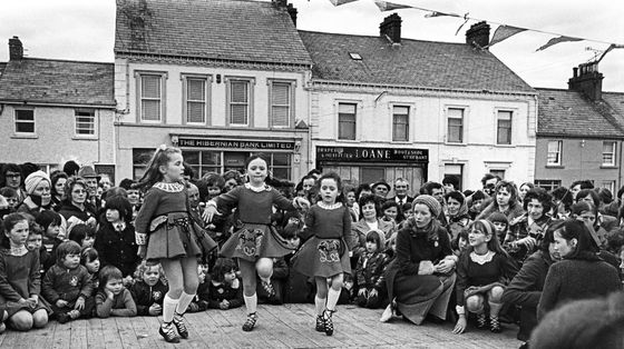 Nelle fotografie di Frilet i Troubles dei bambini