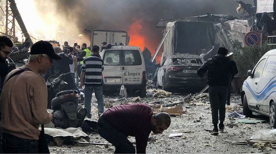 La distruzione a Beirut dopo i raid di Israele