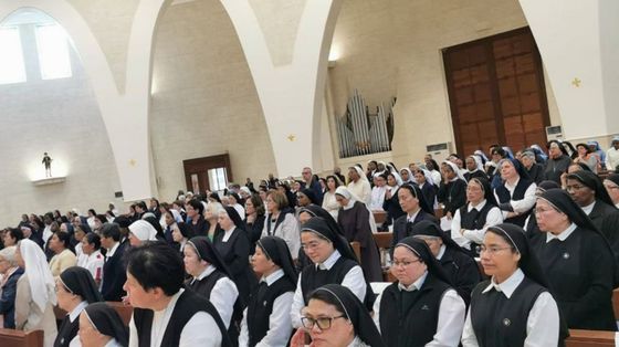 Cosa vuol dire essere suora oggi? A Roma 270 religiose ragionano sulla vita consacrata