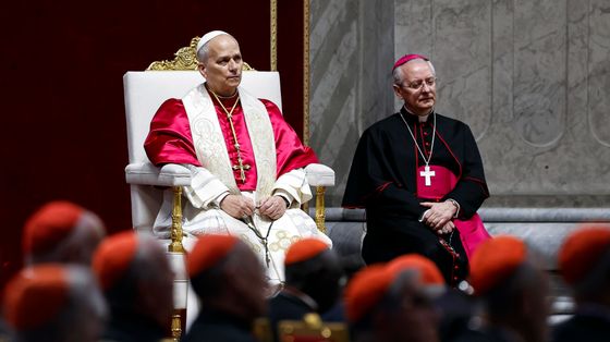 Il monito del Papa ai potenti della terra: «Fermatevi, è il tempo della pace»