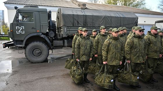 In Russia la campagna di reclutamento militare entra nelle università