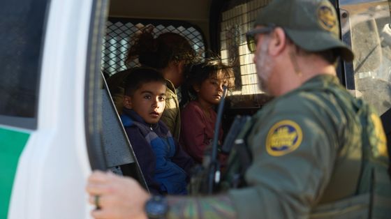 Immigrati sul confine messicano