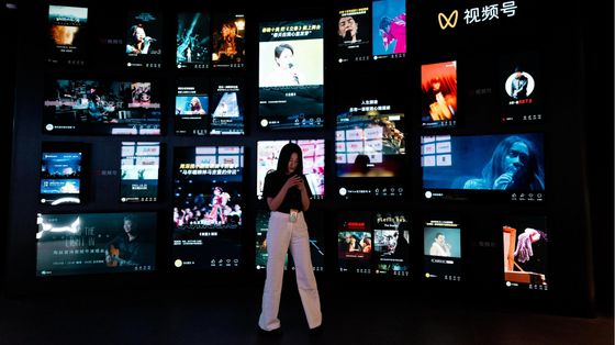 Rifiuti hi-tech, siamo saturi. I consumi responsabili dove sono?