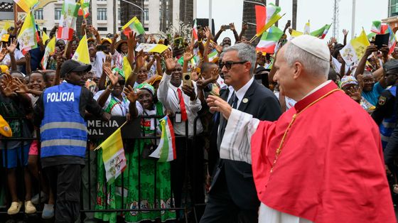 Il Papa in Guinea Equatoriale: «Diciamo no all’economia che colonizza e uccide»