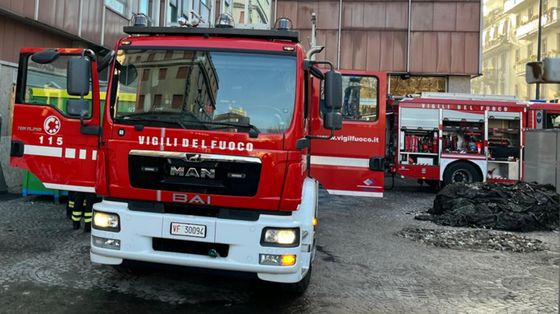 Ivrea, botto davanti al tribunale: tra No Vax e 'ndrangheta si cerca di capire perché