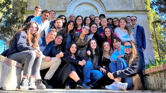 Comunicare la Chiesa? Si impara tra i vicoli delle città