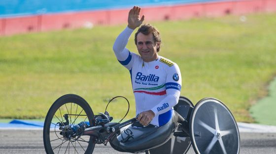 È morto Alex Zanardi, l'uomo che amava la vita a oltranza