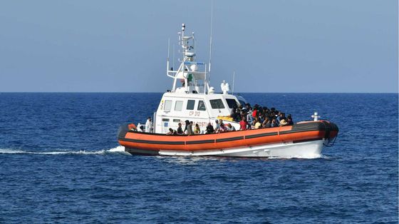 Dramma a Lampedusa, neonata muore per ipotermia dopo lo sbarco