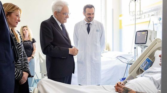 Mattarella e Meloni in ospedale, tra i feriti della tentata strage di Modena