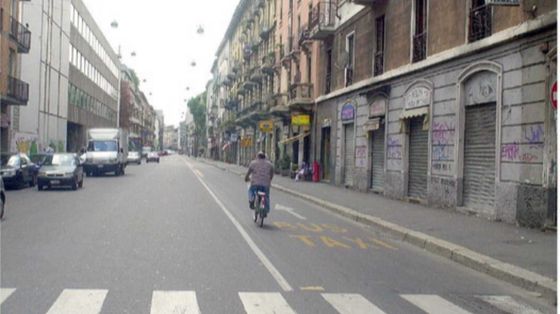 Casa, a Milano anche via Padova è ormai troppo cara