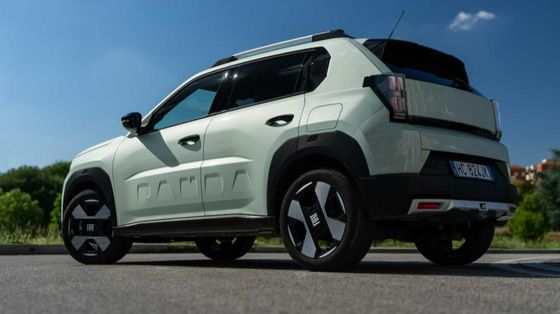 Fiat Grande Panda Turbo 100: torna il benzina manuale che piace al mercato reale