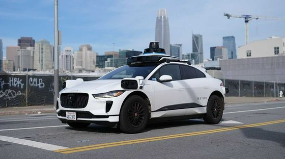 Robotaxi, una rivoluzione a ostacoli tra sfiducia e costi troppo alti