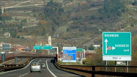 Brennero verso il blocco, si teme un sabato di passione sull'A22
