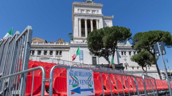 Oggi la Repubblica piace all'85% degli italiani. Mattarella: il 2 giugno 1946 fu una svolta