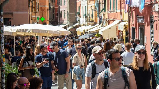 Cinque Terre, non basta gestire i flussi: occorre salvare l’identità