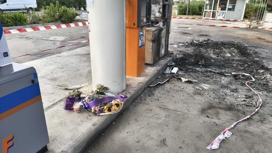 Strage di Amendolara, choc e fiori per i braccianti morti. Sotto protezione i due superstiti