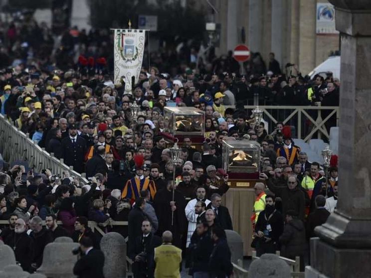 In san Pietro i santi del perdono: padre Pio e Mandic