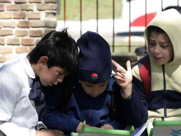 Quella rischiosa sfida delle mamme: non pubblicate sui social le foto dei figli